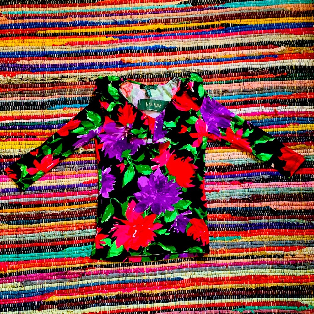 Floral Ralph Lauren Ruffle V-Neck top